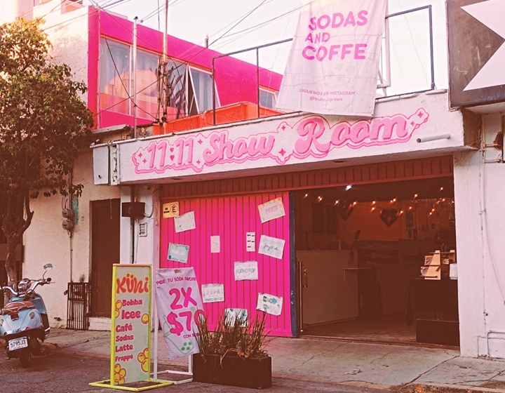 img-showroom